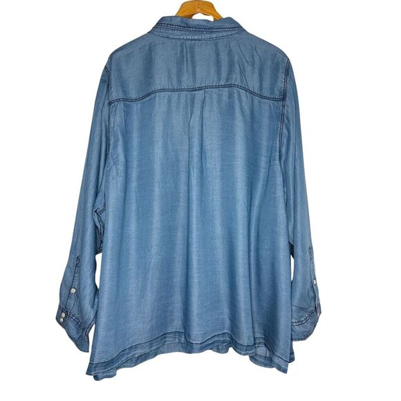 Torrid Women Chambray Denim Button Down Long Sleeve Plus Size: 6X - Picture 2 of 8